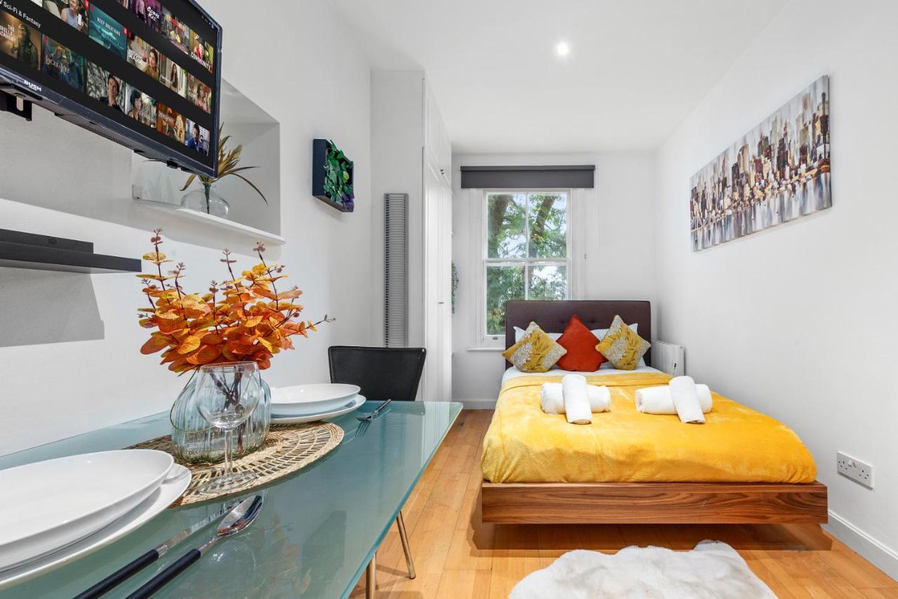 Serviced Flat In Paddington W2