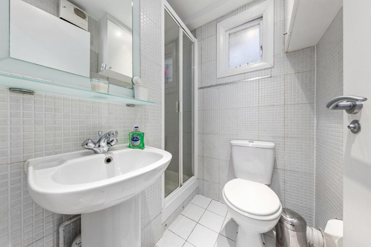 Serviced Flat In Paddington W2