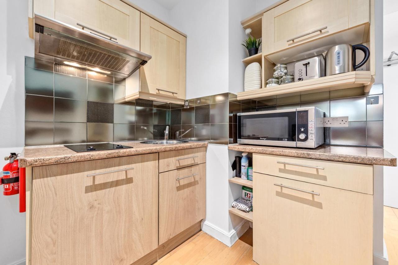 Serviced Flat In Paddington W2 Appartamento